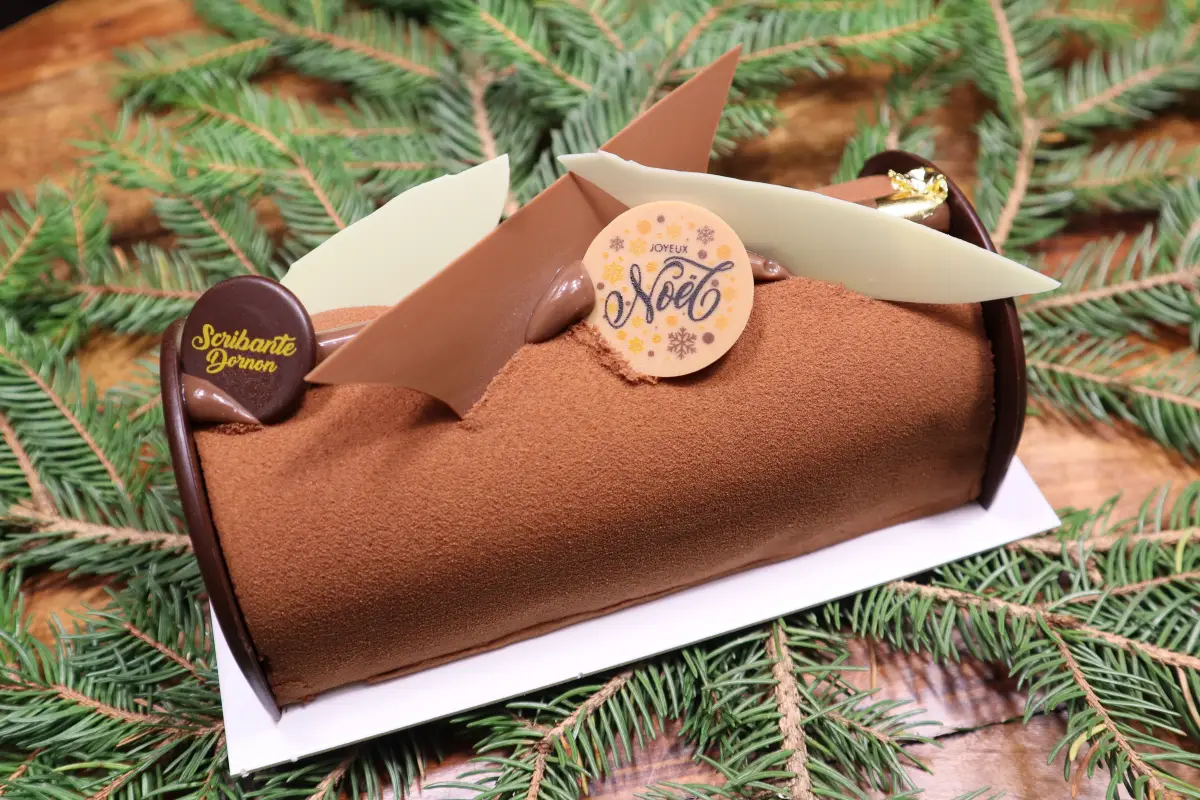 Bûche de Noël trois chocolats à Bourgoin-Jallieu