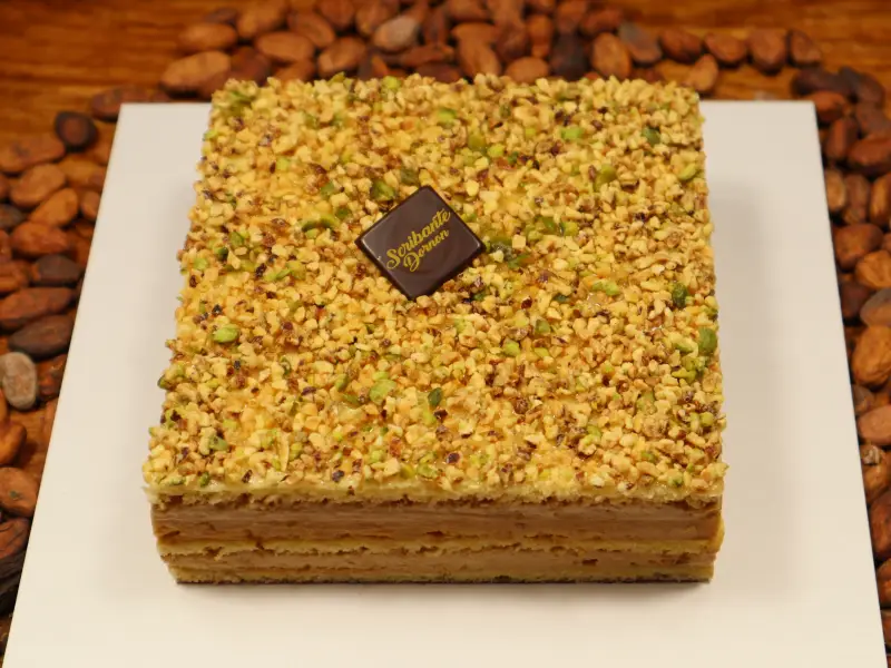 Gateau Bourgoin-Jallieu perles isere amande praline fruits sec